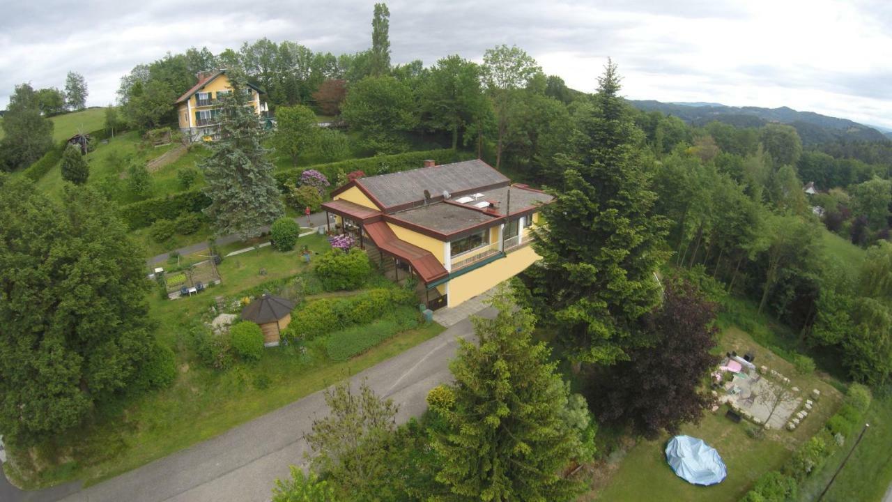Appartement Haus Renarth - Michaela Pro à Kitzeck im Sausal Extérieur photo